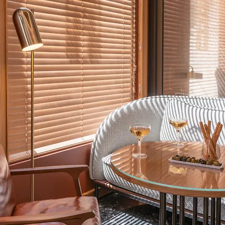 Yllen Eiffel Hotel Parigi