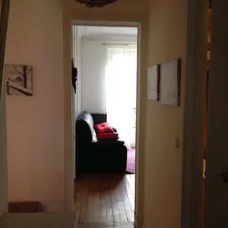 Yllen Eiffel Hotel Paris