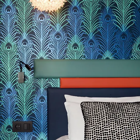 Yllen Eiffel Hotel Paris