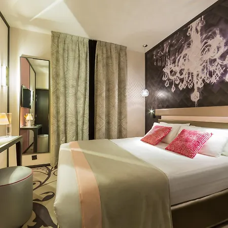 Hotel Yllen Eiffel 4*