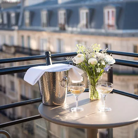 イレーン エッフェル パリ