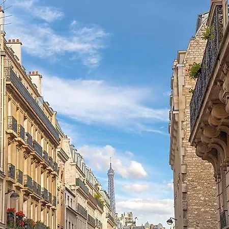 Yllen Eiffel Hotel 4*