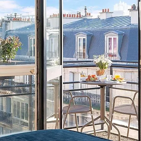 Yllen Eiffel Otel