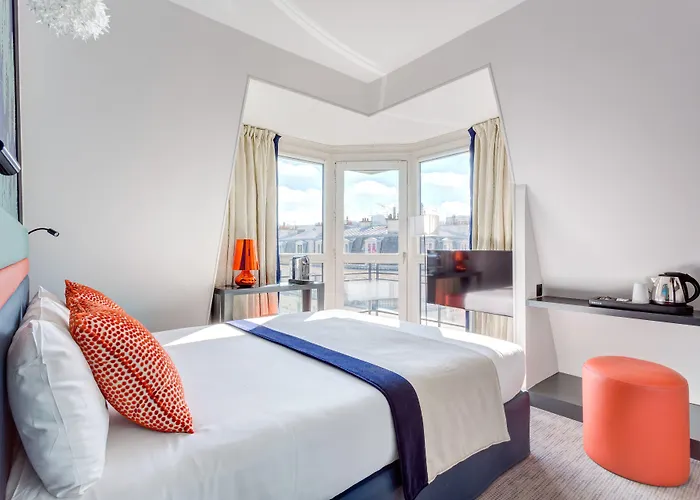 Yllen Eiffel 4* Paris