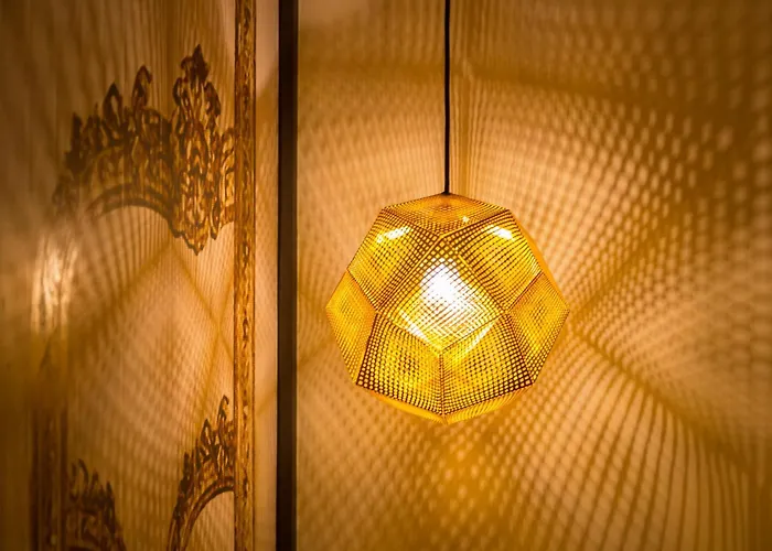 Yllen Eiffel Hotel 4*