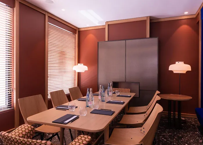 일렌 에펠 4* 파리