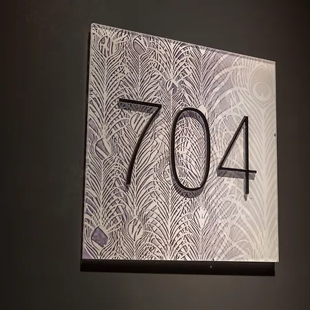 Yllen Eiffel Hotel 4*